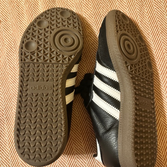 Adidas Samba Sz 6 - Picture 2 of 4